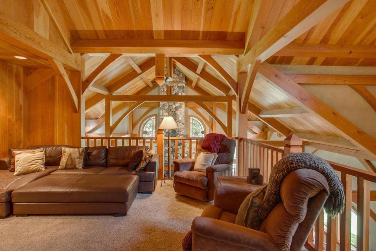 Snowgrass Lodge - River, Mountain Views & Hot Tub Leavenworth Extérieur photo