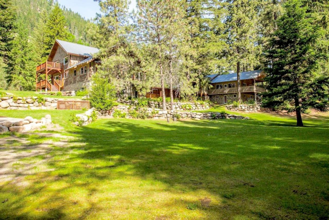 Snowgrass Lodge - River, Mountain Views & Hot Tub Leavenworth Extérieur photo